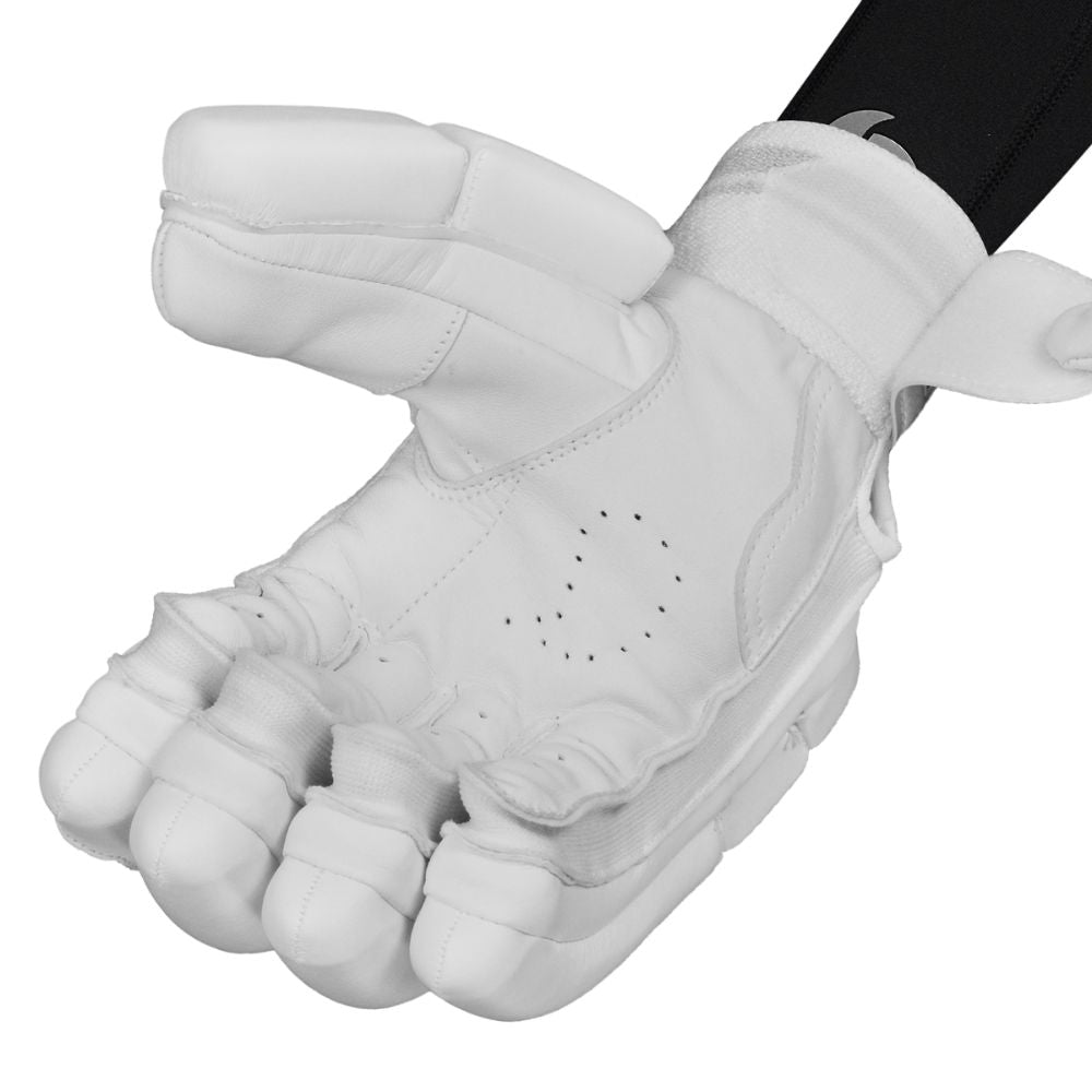DSC Krunch Bull 31 Cricket Batting Gloves